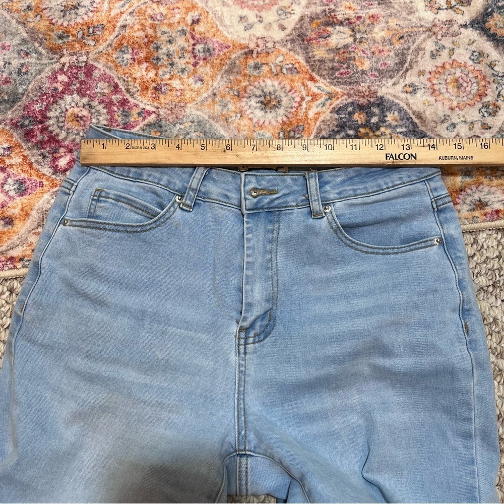 Luvamia Light Wash High Rise Straight Leg Jeans Size S| 28" Inseam Mom Jeans. - Picture 6 of 10
